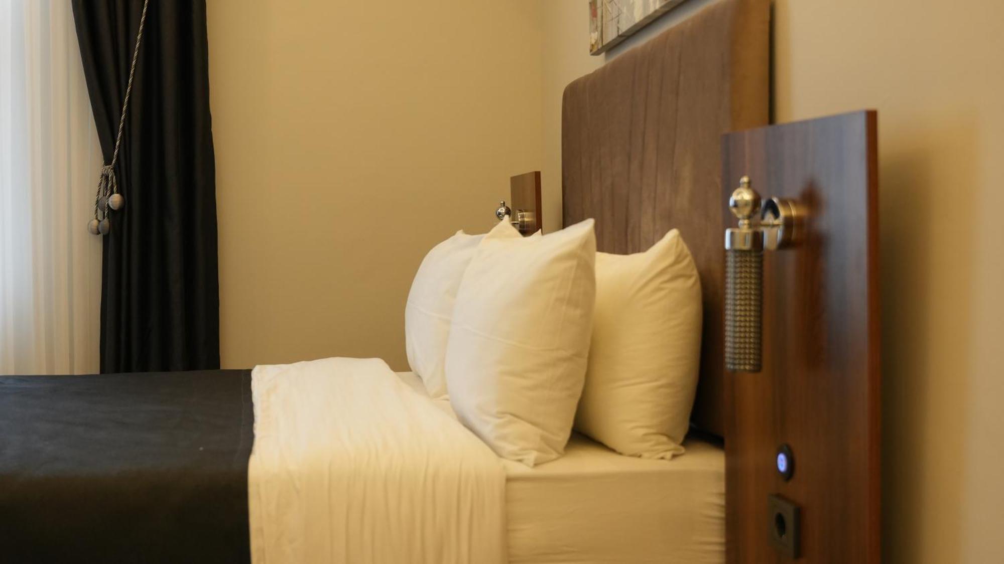 Grand Krone Hotel Çınarcık 外观 照片